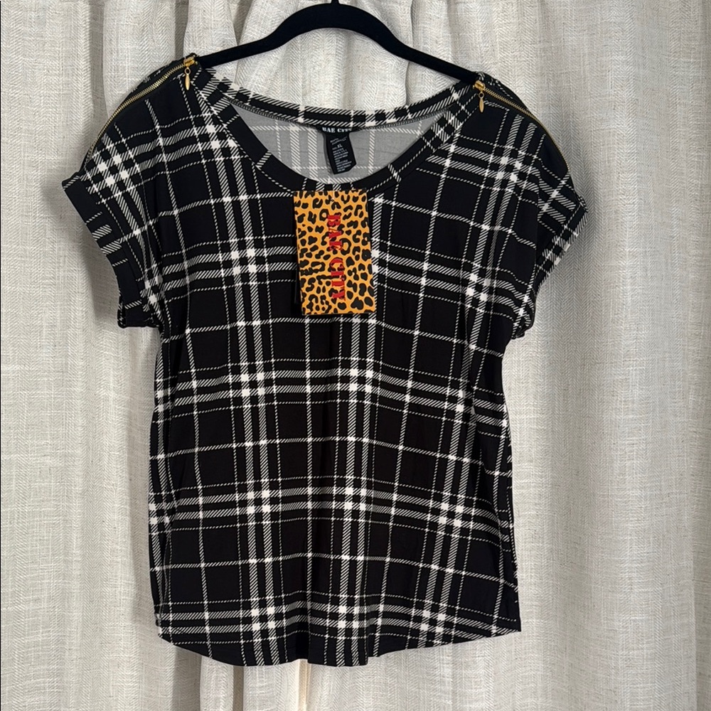 Black and White Boxy Short Sleeve T-Shirt